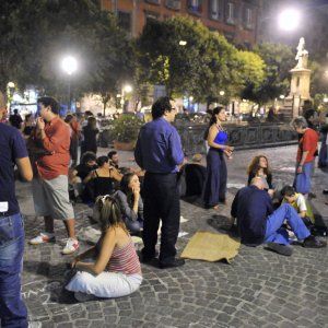 Movida sicura, blitz a Chiaia, piazza Bellini e via Falcone