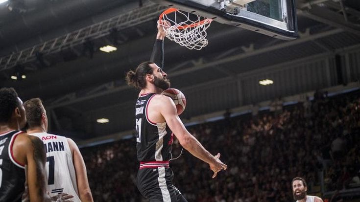 Olimpia-Virtus, sfida finale: l’ultima notte è da scudetto