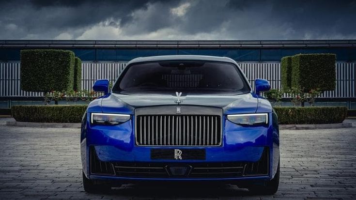 Ghost Black Badge Gamer, arriva la prima Rolls Royce ispirata al mondo dei videogiochi vintage