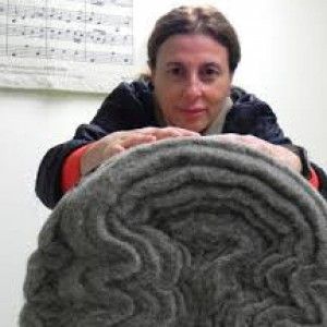 Daniela e i mattoni fatti di alghe e terra. Cos&igrave; un'imprenditrice sarda reinventa l'edilizia verde.