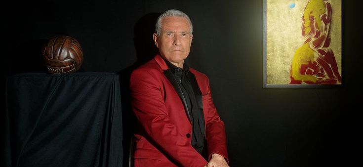 Il calciatore collezionista Oscar Damiani: “Io, ex goleador in arte vedo rosso”  