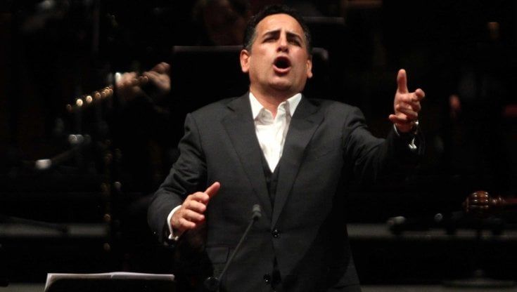Palermo, Juan Diego Flòrez al Massimo: Napoli, "Nessun dorma" e alla fine standing ovation