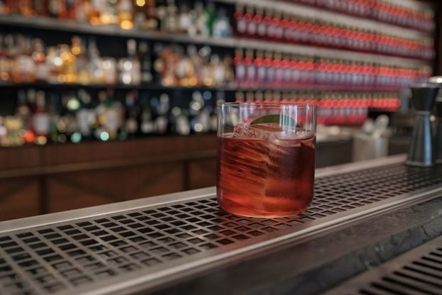 Milano, la ripartenza dopo il lockdown ha il suo cocktail, lo ha inventato il Camparino