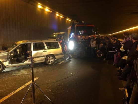 Nel sottopasso Lanza il "falso" incidente della fiction di Raul Bova