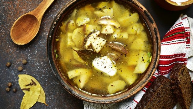 La zuppa di porcini e patate