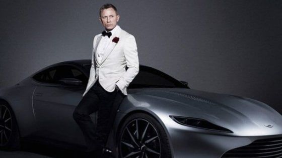 Regno Unito, multietnico e meno simile a James Bond: così si reclutano i nuovi 007 