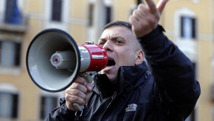Castellino prova a entrare alla Camera, fermato dalla polizia