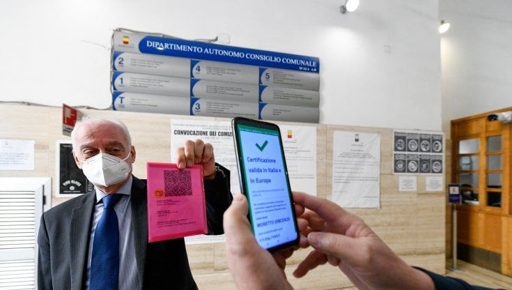 Green Pass, per grandi aziende ed enti pubblici arriva il servizio di verifica automatica dell'Inps