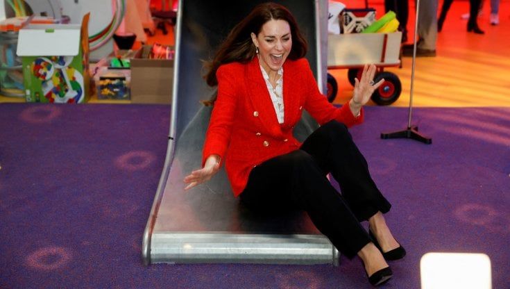Kate Middleton: la giacca rossa omaggio alla Danimarca è già sold out