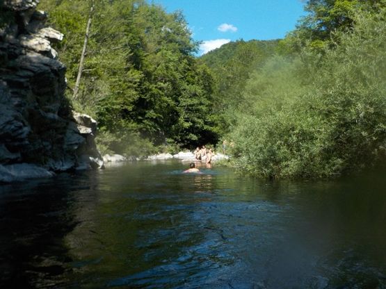Parma, bagni rinfrescanti nell'Alto Taro - Foto