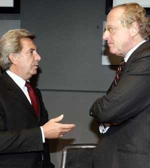 I compensi dei super manager di Stato: 65 milioni in 8 anni da Eni, Enel e Terna