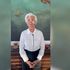 Lagarde annuncia le dimissioni dalla Bce con due cerotti sul viso: 