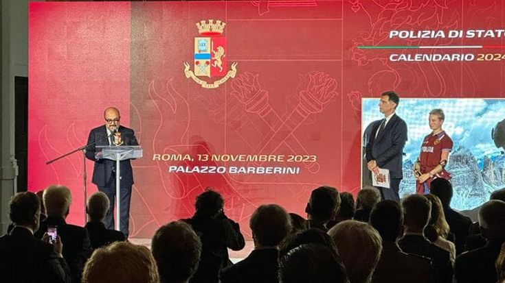 Il nuovo calendario della Polizia di Stato 2024 presentato a Palazzo Barberini alla presenza del ministro Sangiuliano