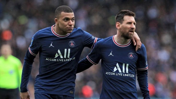 Psg, 3-0 al Bordeaux ma i tifosi contestano: fischi a Messi e Neymar
