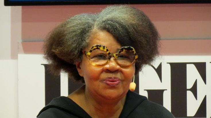 Jamaica Kincaid: “Il potere di dare nomi alle cose”
