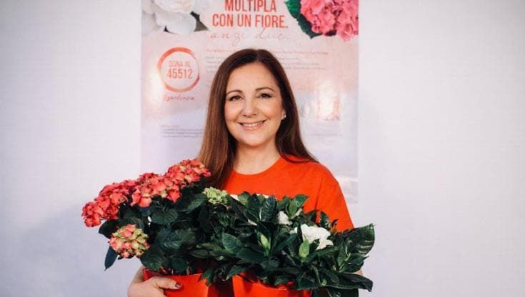 Gardenie e ortensie: l’iniziativa per sostenere le donne con la sclerosi multipla