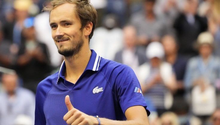 Us Open, Medvedev spazza via Auger-Aliassime e vola in finale