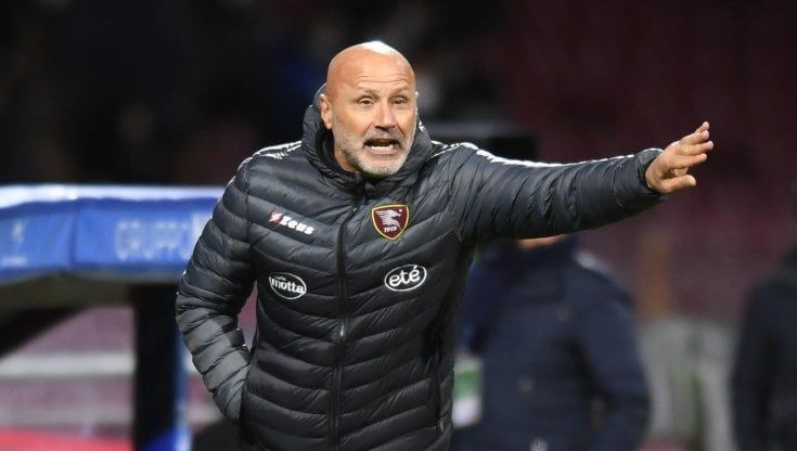 Salernitana, Colantuono: "Ce la possiamo ancora giocare"