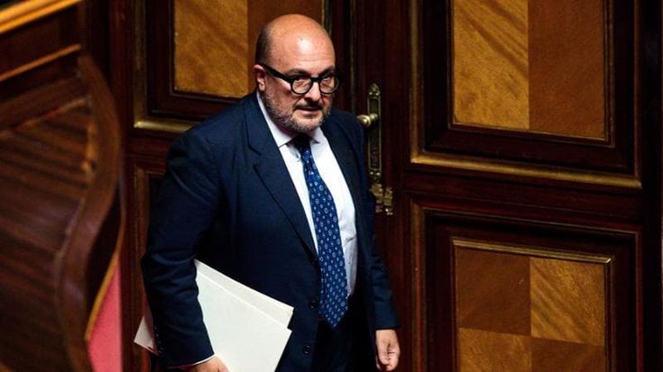 Ribaltone di Sangiuliano al ministero della Cultura: via i vecchi dirigenti per far posto ai fedelissimi