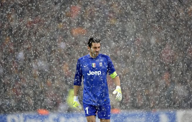 Bufera di neve a Istanbul durante Galatasaray-Juventus