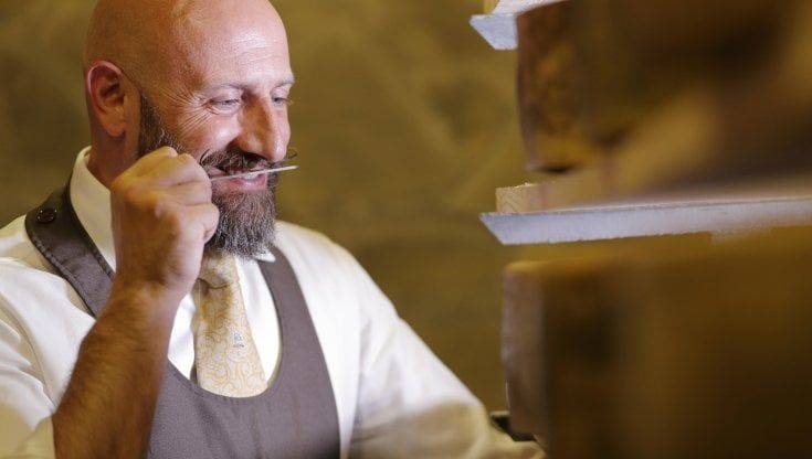 Andrea Magi: l'alchimista dei formaggi e il destino arrivato su una Vespa 50 