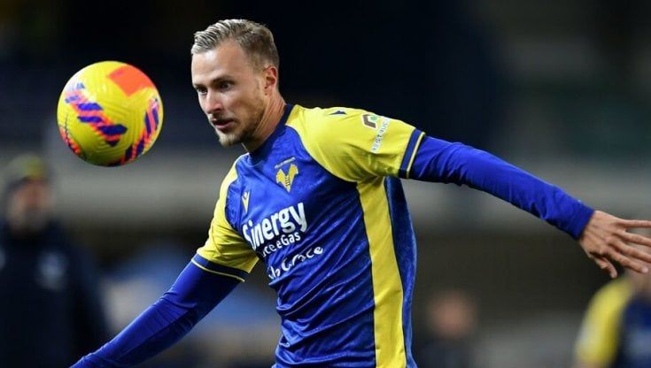 Calciomercato, le ultime news del 17 agosto: Napoli, è fatta per Ndombele e Raspadori si avvicina. Inter, tutto su Akanji. Barak alla Fiorentina