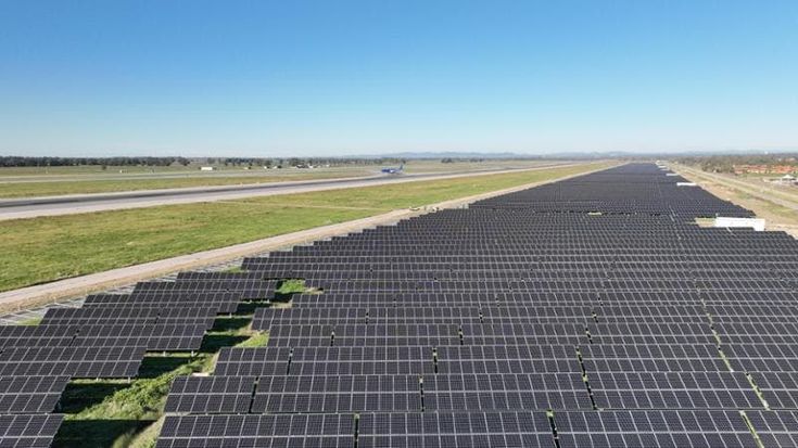 Roma Fiumicino, 55 mila pannelli solari per alimentare l’aeroporto