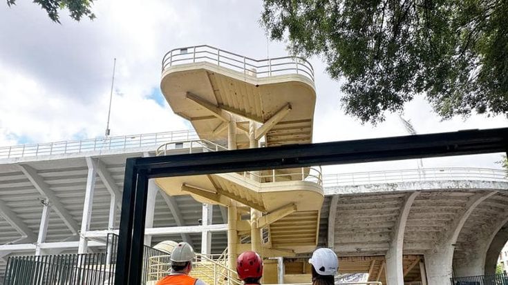 Stadio, la Fiorentina va in Tribunale: ricorso d’urgenza al giudice civile per fermare i lavori al Franchi