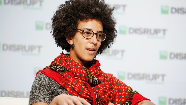 Gebru, la scienziata-star dell’intelligenza artificiale accusa Google di razzismo