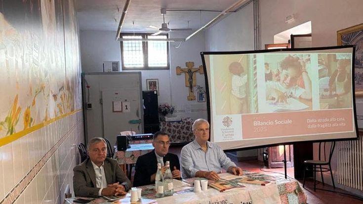 Caritas, a Firenze mille pasti al giorno. L’arcivescovo: “La casa ormai è un’emergenza”