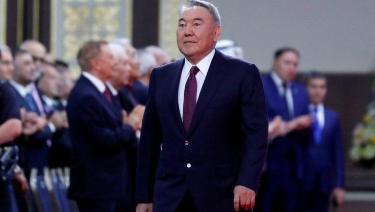 Kazakistan, dai legami con Mosca alle proteste di piazza: il declino dell'autocrate Nazarbayev
