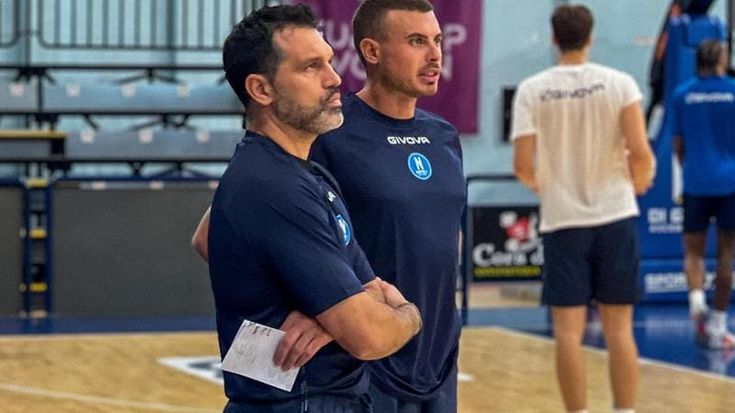 Basket, la Guerri Napoli ha esonerato il coach Magro. Squadra affidata a Repesa