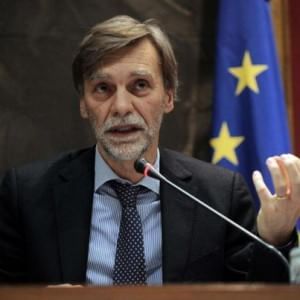 Aeoroporto, Del Rio: "Non si vuole disprezzare il Verdi ma..."