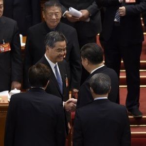 Hong Kong, schiaffo da Pechino: premiato l'uomo che stroncò la Rivoluzione degli ombrelli