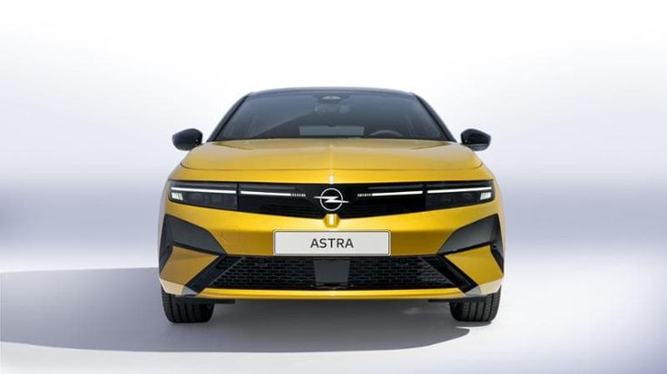 Opel Astra, stile moderno, materiali sostenibili e motori per tutti i gusti
