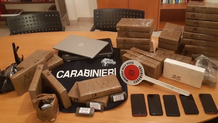 Lodi, ha 35 chili di cocaina in cameretta: arrestato 17enne