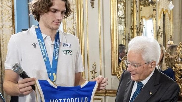 La Virtus si regala Francesco Ferrari, il ragazzo d’oro del basket italiano