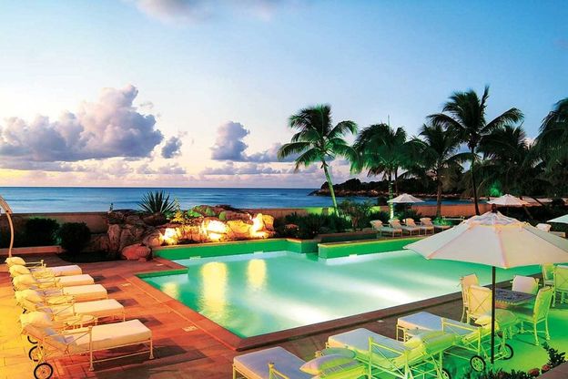 Lusso e mare cristallino: Donald Trump vende una villa principesca ai Caraibi. Il presidente però rischia conflitto di interessi 