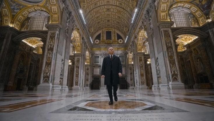 "Francesco - Cronache di un papato", i 12 anni di Bergoglio raccontati da Ezio Mauro