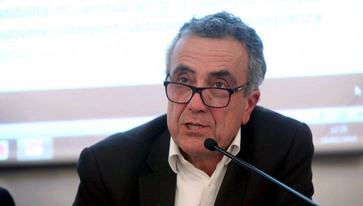 Pd, Fabrizio Barca: "Primarie sacrosante, ma non funzionano se i candidati sono calati dall'alto"