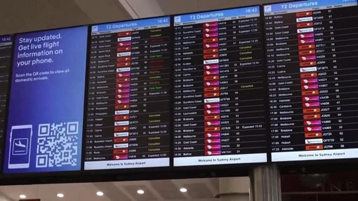 Caraibi centinaia di voli cancellati, problemi per i viaggiatori. Anche Di Caprio resta a St.Barts