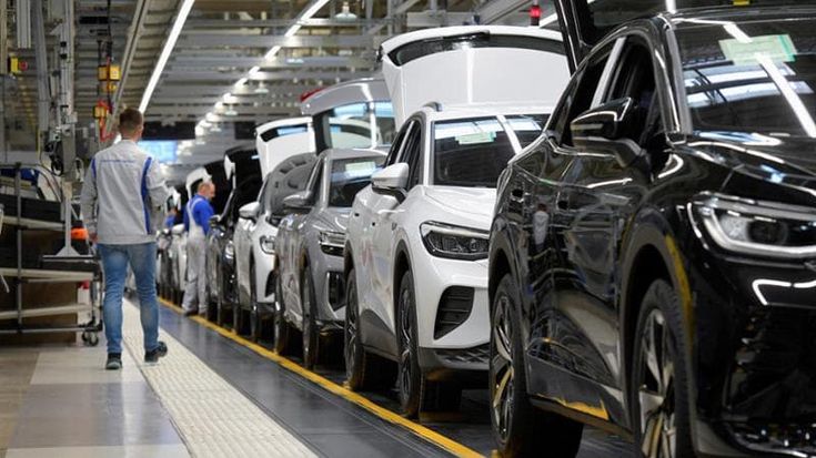 Perché l’auto viene sempre rimandata a settembre