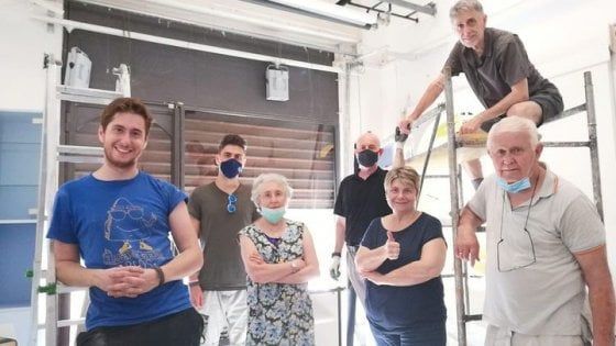 Parma, dopo 55 anni lo storico fotografo lascia via Zarotto 