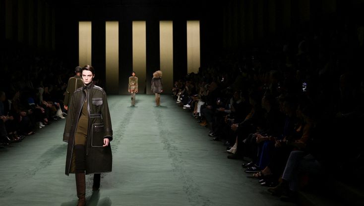 Hermès, le immagini della collezione autunno inverno 2022 2023. Tra chic e sportswear