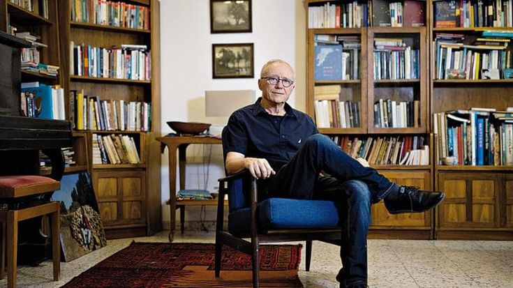 Le confessioni di David Grossman: “Sono solo ma mi restano le parole”