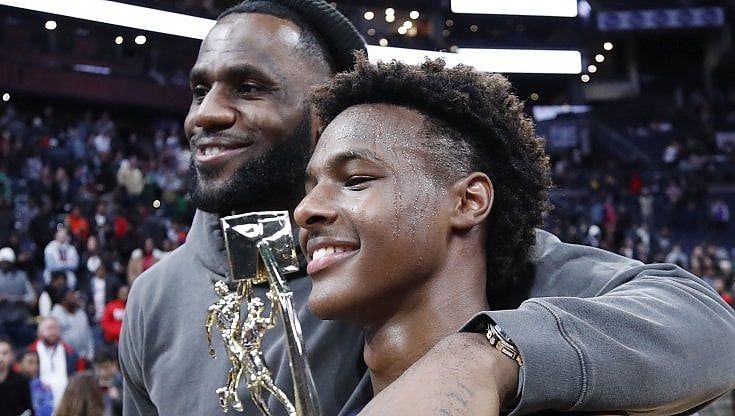 LeBron James rinnova con i Lakers: giocherà con il figlio Bronny