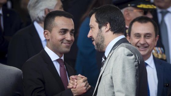 2 giugno, Conte: "È la festa di noi tutti. L'Italia non è corrotta". Mattarella: "Paese coeso e affidabile"