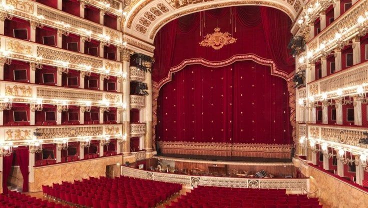 Teatro San Carlo, altolà alla Regione "Basta attacchi, il Lirico è a rischio”