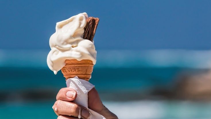 Liguria, energia d’oro e inflazione: l’estate calda dei rincari dagli ombrelloni al cono gelato