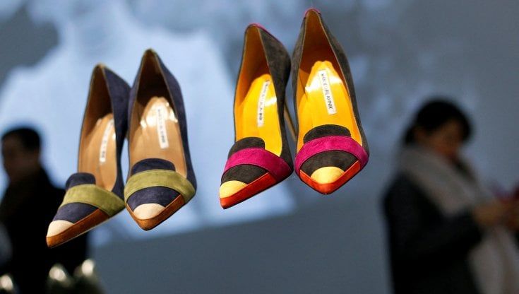 Dopo 22 anni Manolo Blahnik recupera il suo marchio in Cina